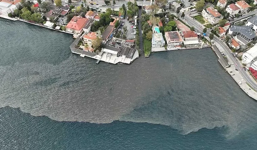 İstanbul Boğazı’na lağım suyu akıyor