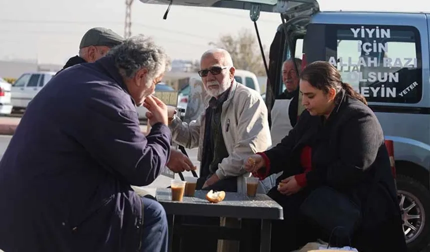 Bu çorbadan içenlerin hesabı sadece ’hayır duası’