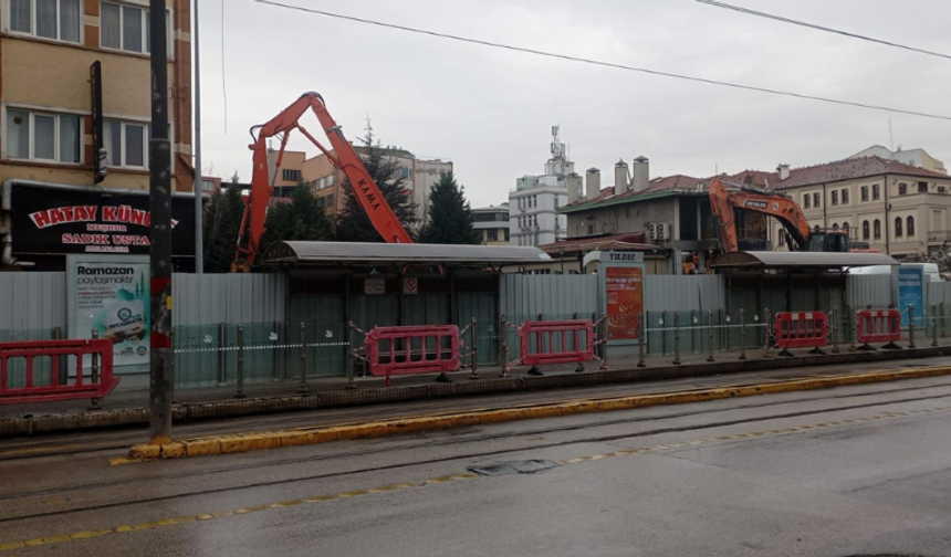 Eskişehir’de yıkım başladı tarihi bina ortaya çıktı