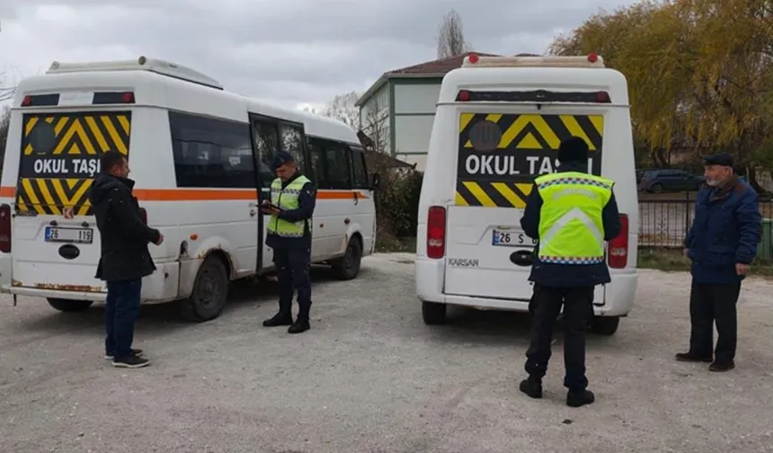 Eskişehir'de okul servislerine ve çevrelerine yönelik denetimler sürüyor