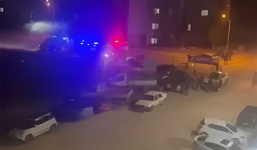 Dört aracın karıştığı zincirleme kazada maddi hasar oluştu