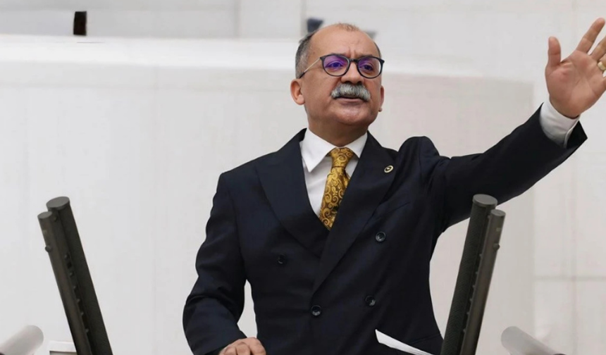 CHP’li Arslan’dan akaryakıt zamlarına tepki: “Batsın sizin bu ekonomik düzeniniz!”