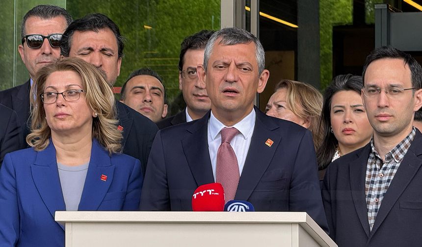 Özgür Özel fiziki saldırıya uğradı