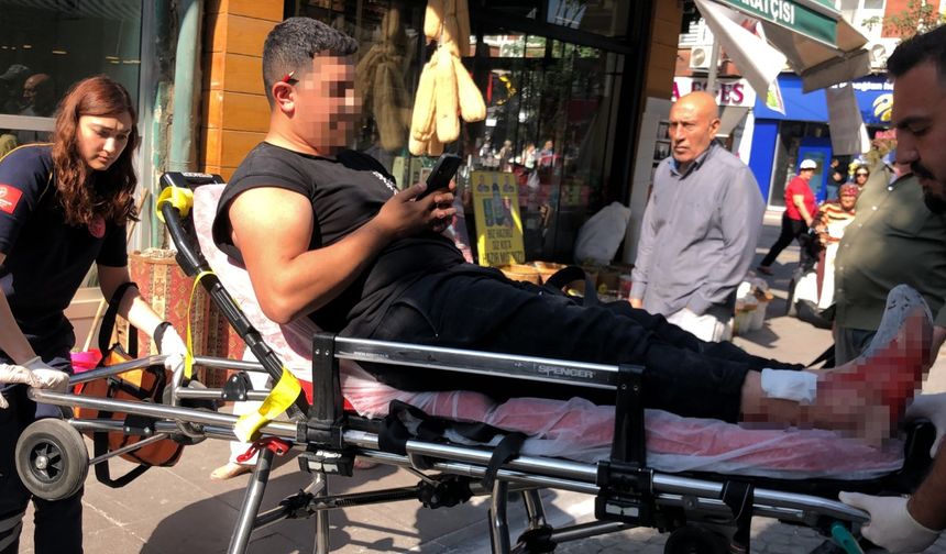Hastaneye kaldırılırken bile telefonu elinden bırakmadı