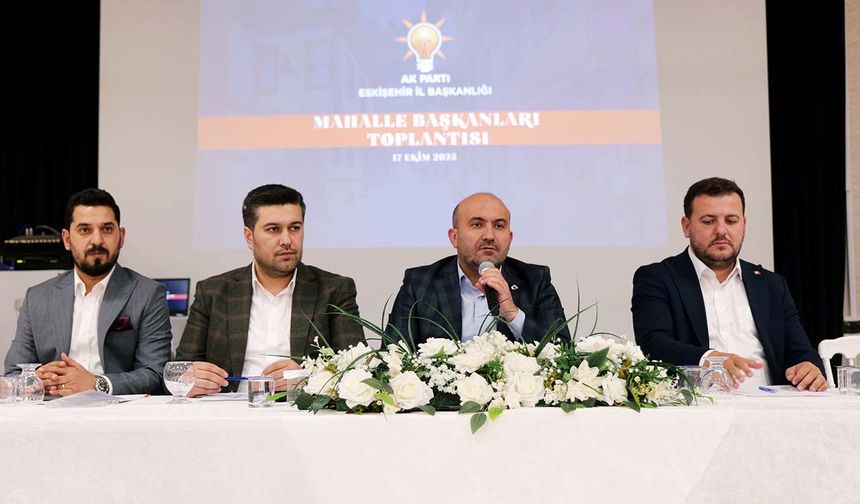 Gürhan Albayrak mahalle başkanlarıyla istişarelerde bulundu