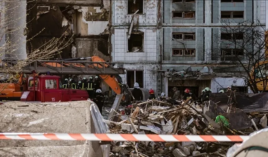 Rus ordusu Kiev'i vurdu: 2 ölü, 13 yaralı