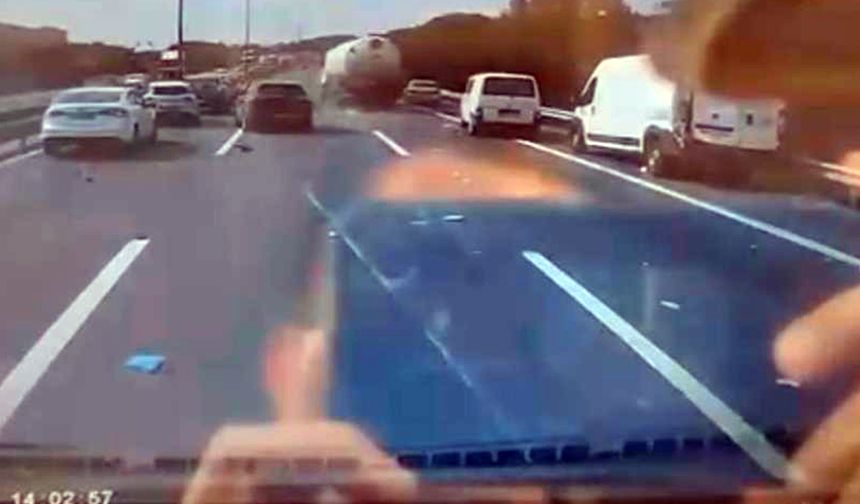 Başakşehir’de zincirleme kaza kamerada