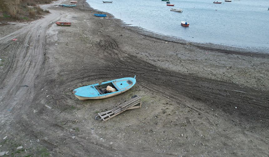 Terkos Gölü’nde su seviyesi 10 metre çekildi