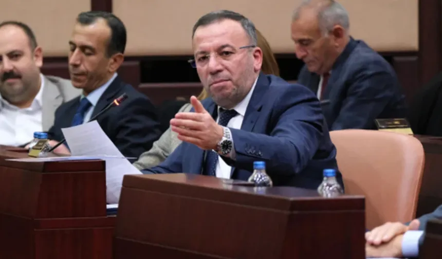 AK Parti Grup Başkanvekili Sivri’den 2026 bütçesine eleştiri: 2025’de alınan 121 araç nerede?