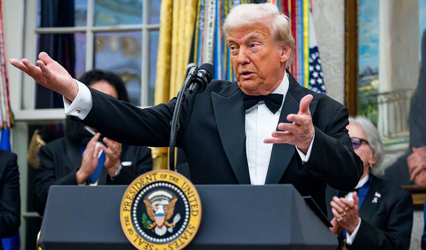 Trump, 1 milyon dolara ABD vatandaşlığı sağlayan "altın kart" vizesini başlattı