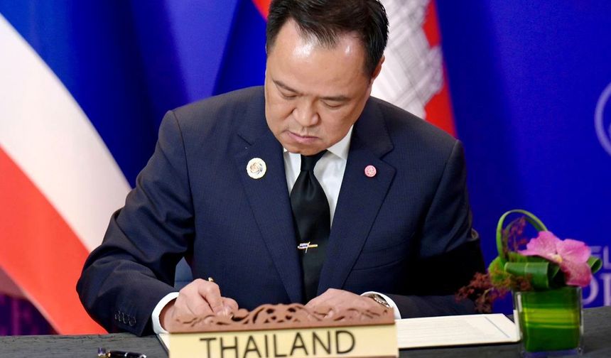 Tayland Başbakanı parlamentoyu feshetti, erken seçim süreci başladı