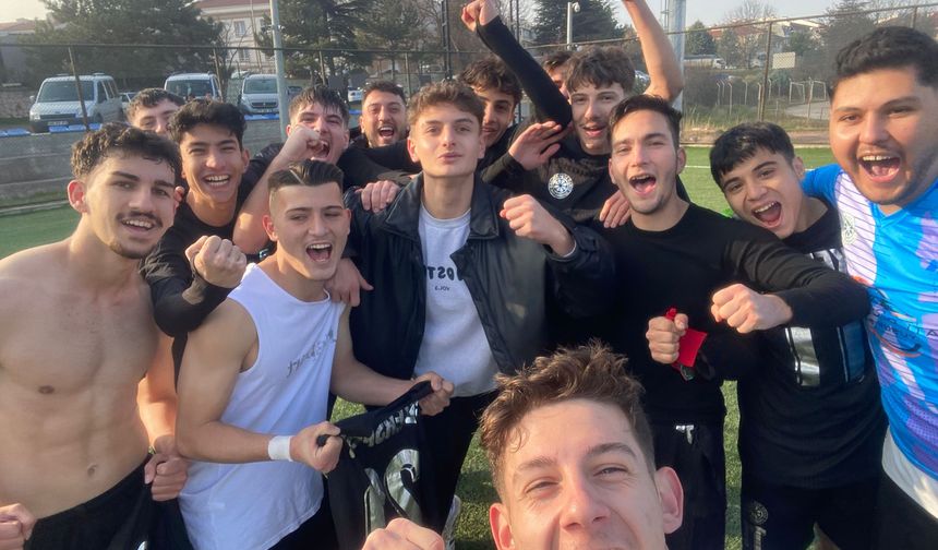 Şekerspor Şampiyon