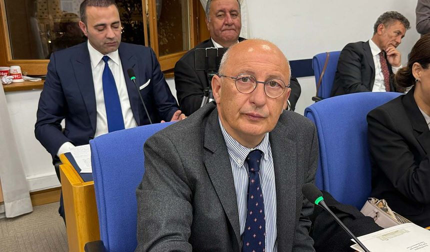 Çakırözer’den komisyonda sert çıkış: “Bu kadar dava dünyanın hiçbir yerinde yok”