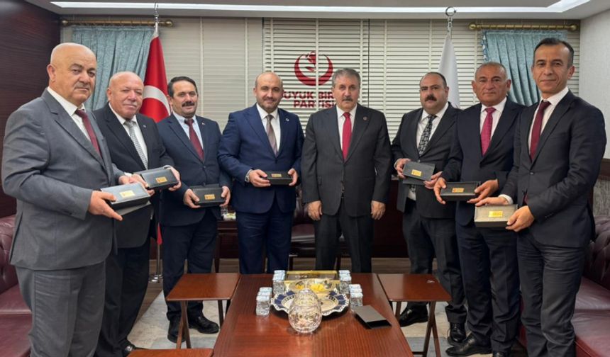 AK Parti’den BBP Genel Başkanı Destici’ye ziyaret: Eskişehir’in sorunları masaya yatırıldı