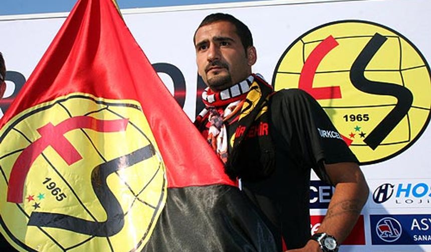 Eskişehirspor forması giyen Ümit Karan'a eski sevgilisinden büyük suçlama!