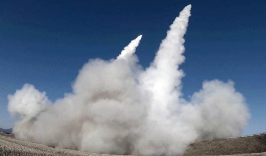 Kuzey Kore büyük kalibreli çoklu roketatar sistemini test etti