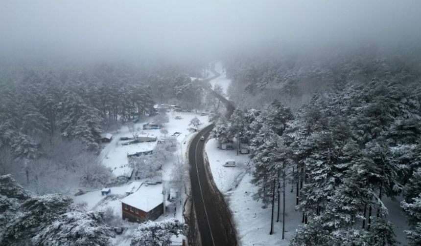 Kazdağları beyaza büründü, manzara nefes kesti