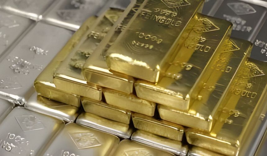 Altın üç haftanın zirvesinden döndü: Gram 7 bin 303 liraya geriledi