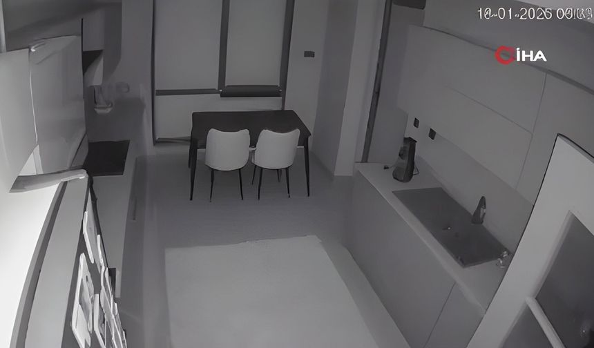 Yeni yapılan binada mutfağın tavanı çöktü... O anlar kamerada