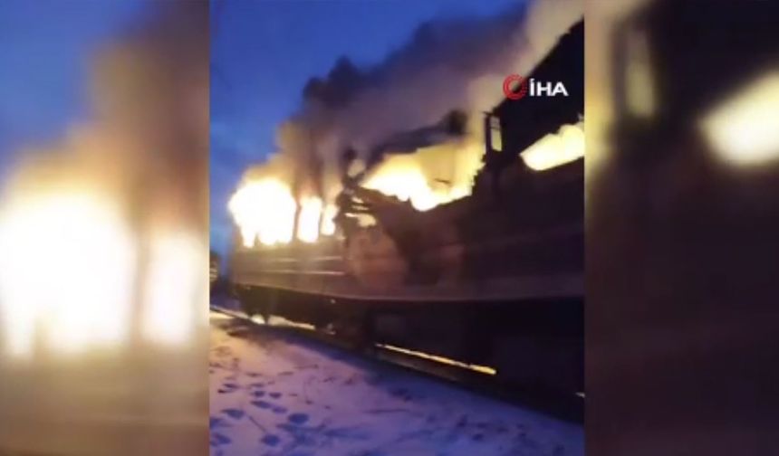 Zelenskiy, Rusya’nın bir yolcu trenine İHA saldırısı gerçekleştirdiğini açıkladı: En az 4 ölü