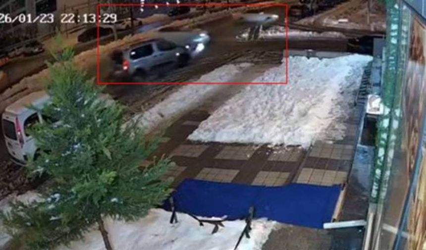 Diyarbakır’da 6 aracın karıştığı zincirleme kaza kamerada: 3 yaralı