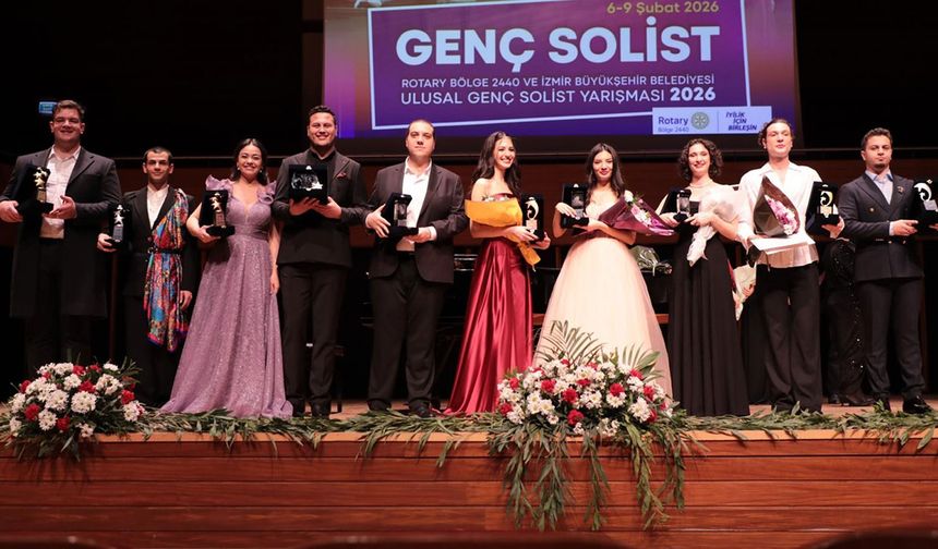 Anadolu Üniversitesi öğrencileri Genç Solist Yarışması’ndan ödülle döndü