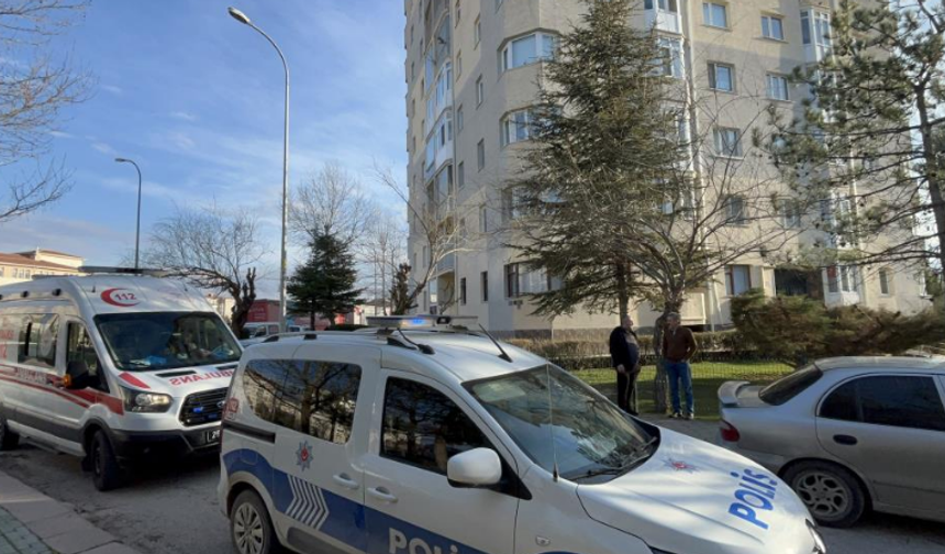 Eskişehir'de komşular arasındaki bıçaklı kavga kanlı bitti