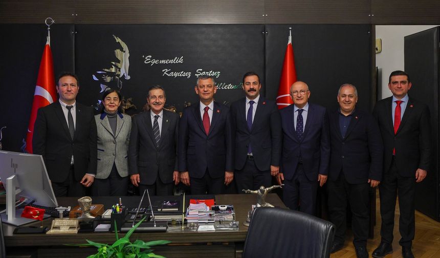 CHP Eskişehir örgütü TBMM’de Genel Başkan Özgür Özel ile buluştu