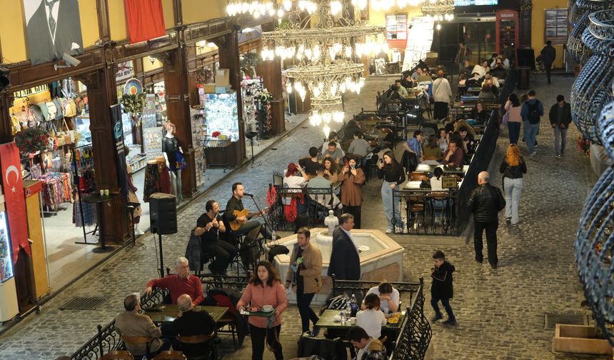 Eskişehir’de Ramazan coşkusu: Konserler ve gölge oyunları başlıyor!