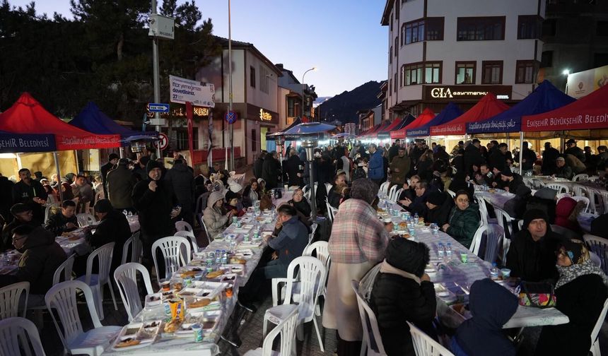 Ramazan’ın bereketi Sivrihisar’da paylaşıldı