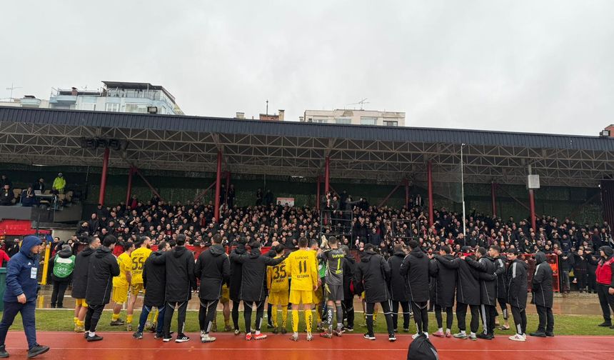 Gamze Uysal yazdı: Takımın peşinden yağmurda, çamurda: Bir deplasmanın ardından