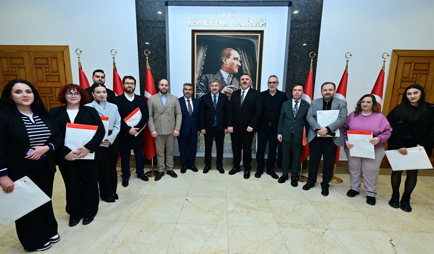 2 Eylül Gazetesi'nden iki isme basın kartı