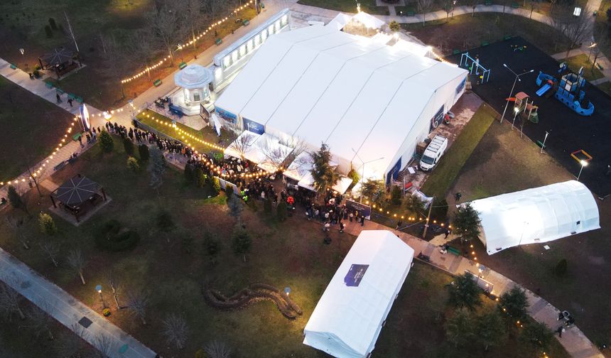 Eskişehir’de o iftar sofrasından binlerce kişi faydalanıyor: Çadır sayısı artırıldı!