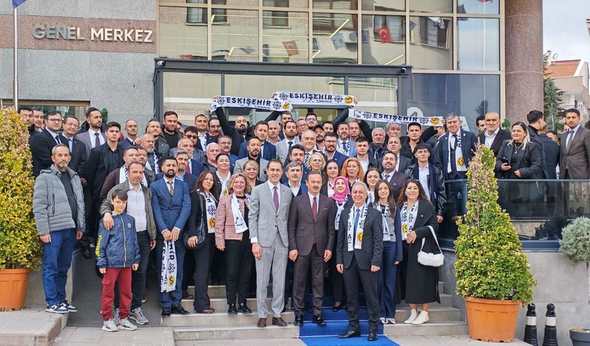 Anahtar Parti Eskişehir teşkilatı Yavuz Ağıralioğlu ile bayramlaştı