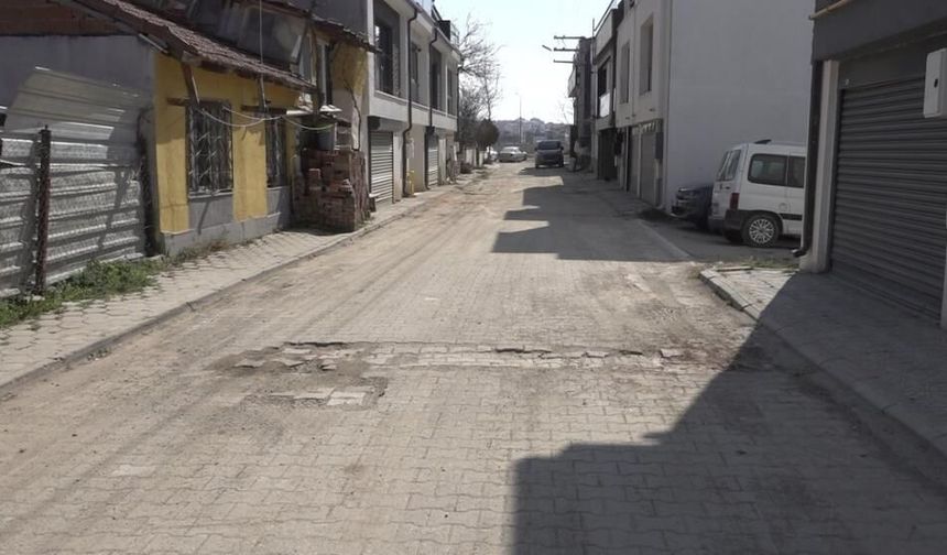 Eskişehir’in o mahallesinde bozuk yollar tepki görüyor