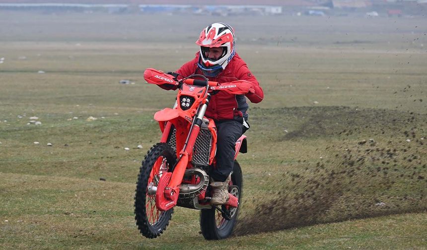 Eskişehirli motosikletçilerin pist talebi