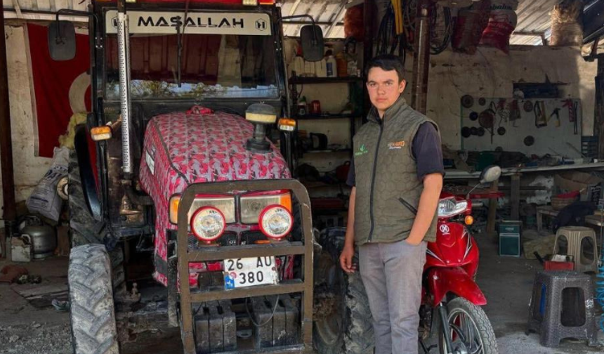 Eskişehir'de traktör yıkarken akıma kapılan 17 yaşındaki çocuk hayatını kaybetti