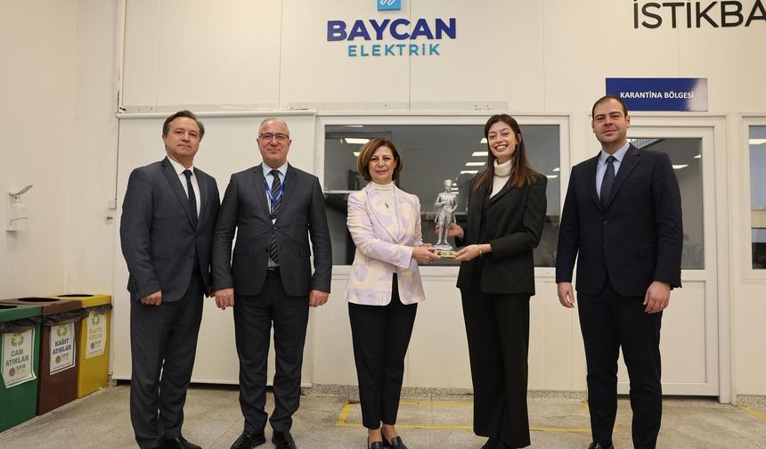 Başkan Ünlüce’den kadın işçilere destek: “Birlikte güçlüyüz”