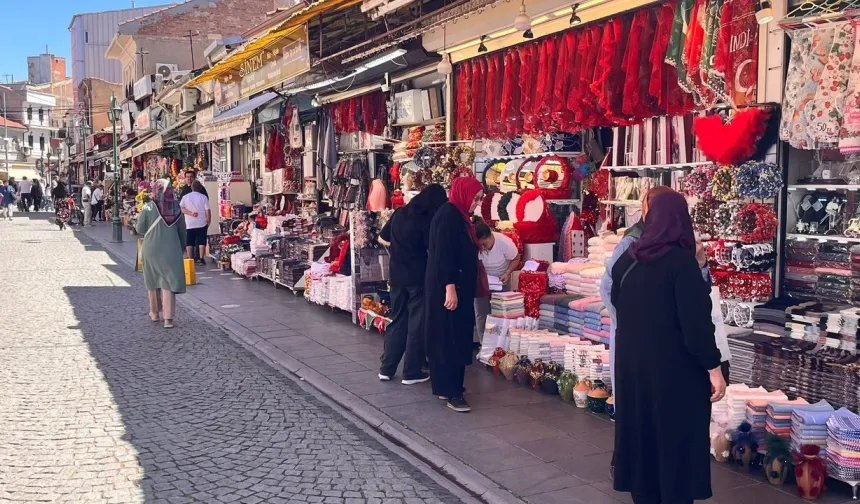 Eskişehir'de Ramazan bayramı esnafı sevindirmedi: Umutlar Kurban’a kaldı