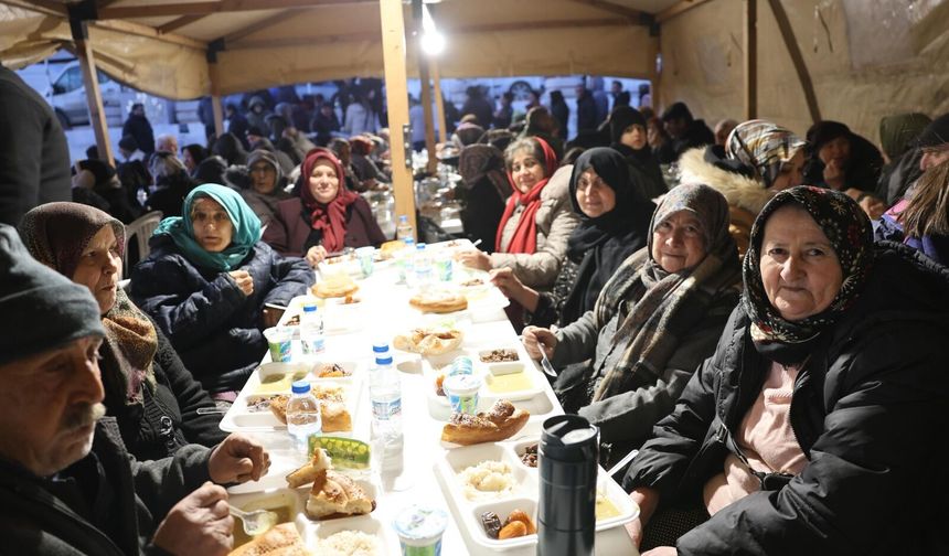 Eskişehir'de 12 ilçede iftar sofrası kuruldu: Sonuncusu o ilçede yapıldı!
