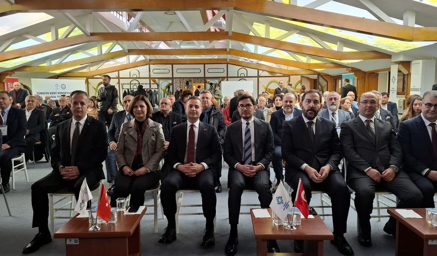 Eskişehir’de kent konseyleri buluştu: Şehirlerin geleceği konuşuldu