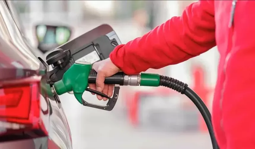 Mehmet Göktekin yazdı: Neron Sadece Roma’yı Yaktı