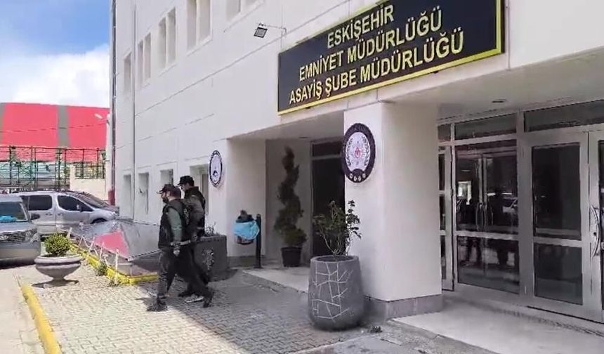 Eskişehir’de gasp şüphelisi sosyal medya paylaşımıyla yakalandı!