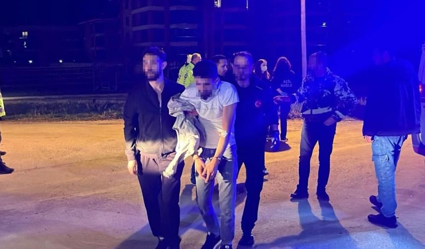 Eskişehir 'de ‘dur’ ikazına uymayan araç durduruldu: 274 gram uyuşturucu ele geçirildi