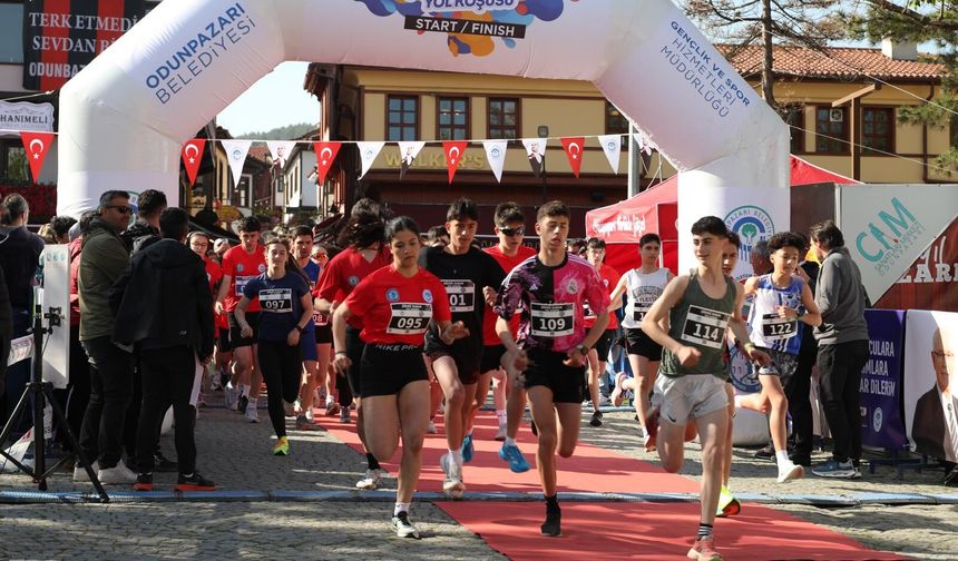 Şükrü Saban Yol Koşusu Odunpazarı’nda gerçekleştirildi