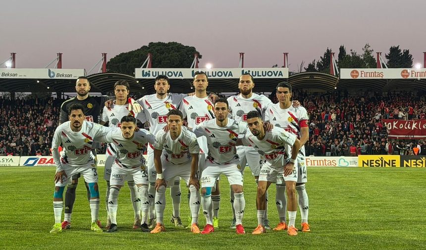 Es Es maçın ilk yarısını yenik kapattı