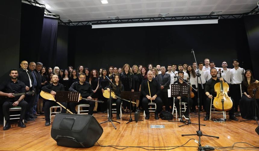 Gençlik Korosu Çifteler’de müzik ziyafeti sundu