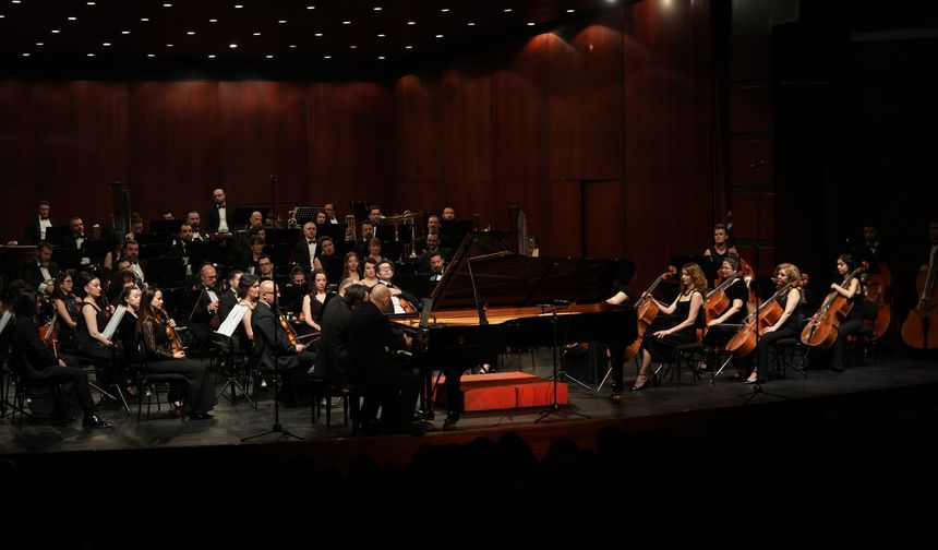 Eskişehir Senfoni Orkestrası’ndan büyüleyen konser