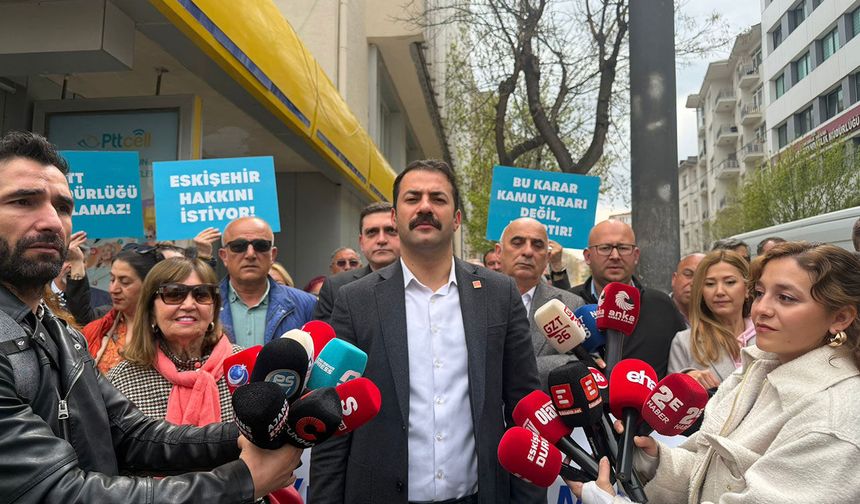 CHP Eskişehir İl Başkanlığı’ndan PTT önünde tepki: Eskişehir’in hakkı olanı savunmak için daha neyi bekliyorsunuz?