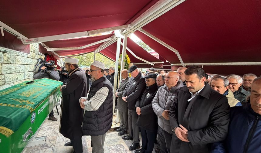 Sinem Dedetaş’ın babası İbrahim Serhan son yolculuğuna uğurlandı